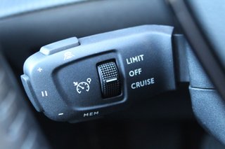 Peugeot 208 Allure Gasolina 100 SS 6 Vel. MAN (2025)