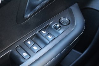 Peugeot 208 Allure Gasolina 100 SS 6 Vel. MAN (2025)