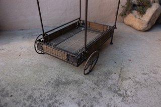 Carrito Auxiliar Vintage Hierro y Mimbre