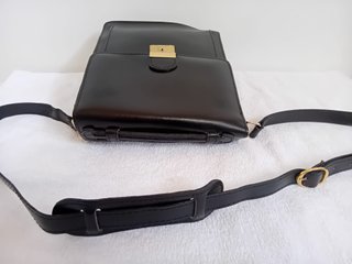BOLSO BANDOLERA CUERO NEGRO