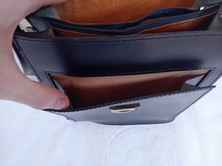 BOLSO BANDOLERA CUERO NEGRO