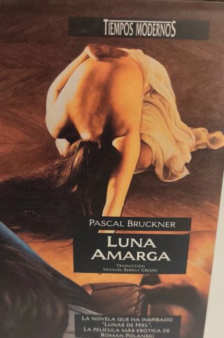 Lote de tres libros: El Fugitivo, Luna Amarga y Un