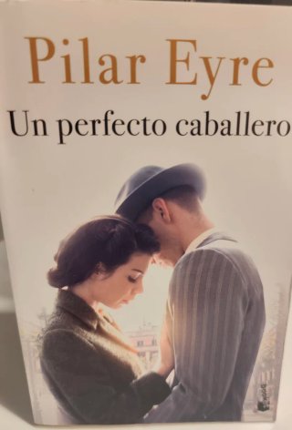 Lote de tres libros: El Fugitivo, Luna Amarga y Un