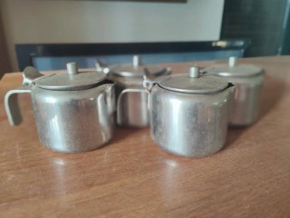 4 Jarras metálicas estilo bar con tapa