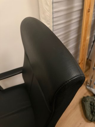 Silla giratoria Millberget Negra