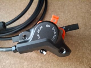 FRENO TRASERO SHIMANO MT501