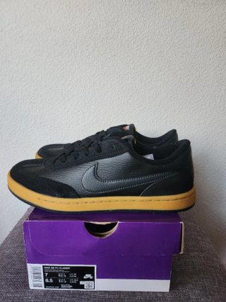 Nike SB FC Classic Hombre Talla 40