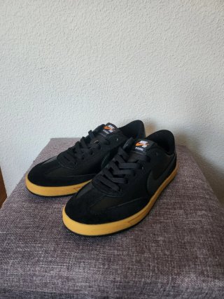 Nike SB FC Classic Hombre Talla 40