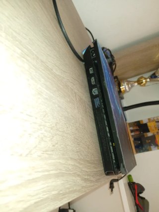 Consola PS4 y Xbox One con mando i cable