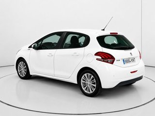 Peugeot 208 PureTech Signature 60 kW (82 CV)