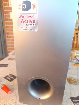 Barra de Sonido LG con Subwoofer Inalámbrico,