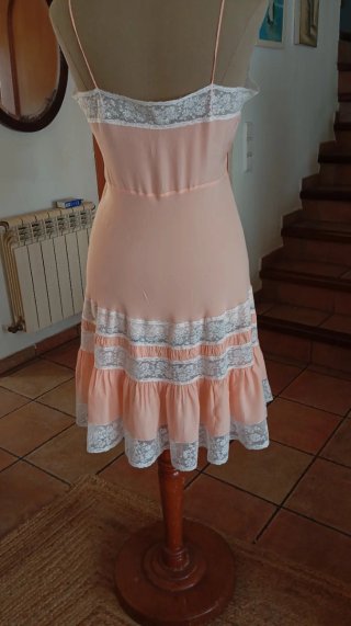 Vestido de seda antiguo.