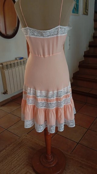 Vestido de seda antiguo.