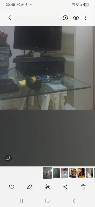 Mesa escritorio de cristal y caballetes