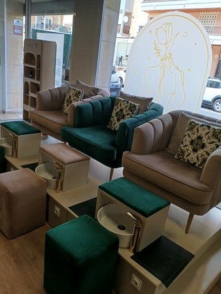 Mobiliario Peluquería: Sillones y Reposapiés