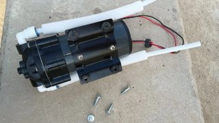Bomba de agua LEFOO FP16001W
