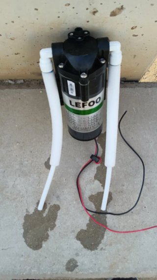Bomba de agua LEFOO FP16001W