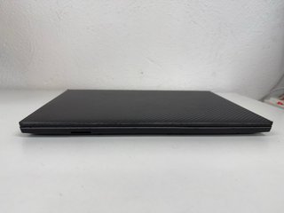 Portátil Intel i3 8GB RAM 120GB SSD