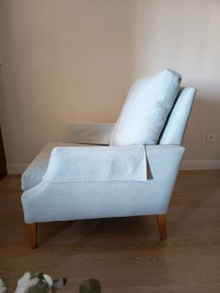 Butaca azul verdoso tela y madera