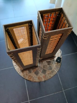 Lámpara rústica de madera y bambú