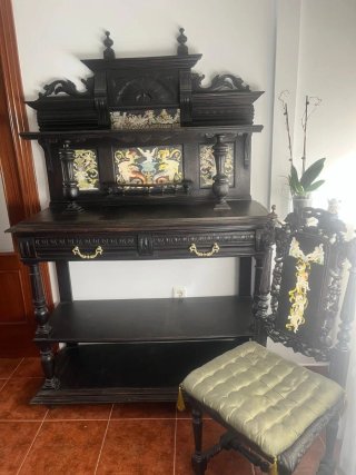 Mueble clásico madera y cerámica