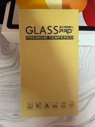 Pack Accesorios iPhone 17 Pro: 3Cristal y 2 Fundas