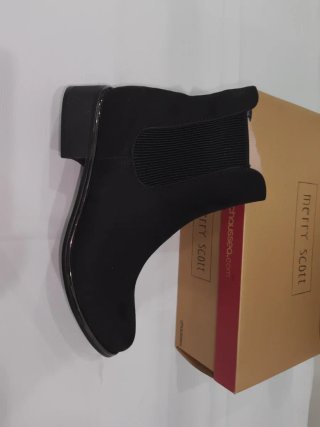 Botines negros Merry Scott