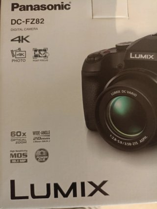 Fotocamera Panasonic Lumix DC-FZ82
