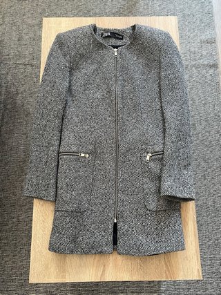 Chaqueta Zara entallada cremallera
