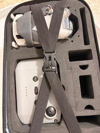 Dron DJI Mini 4 Pro Gris