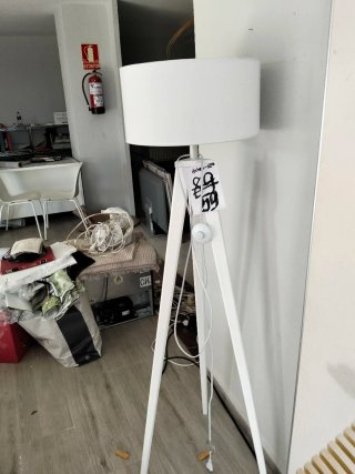 Lámpara de pie moderna
