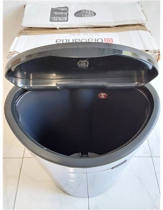 Brabantia Touch Bin Cubo de Basura - Stainless Steel - Acero Brillante - 40L