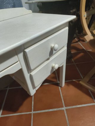 Escritorio infantil / Aparador