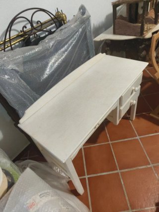 Escritorio infantil / Aparador