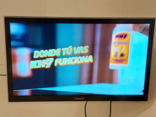 Samsung TV con soporte pared extensible