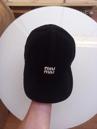 Gorra Miu Miu Negra