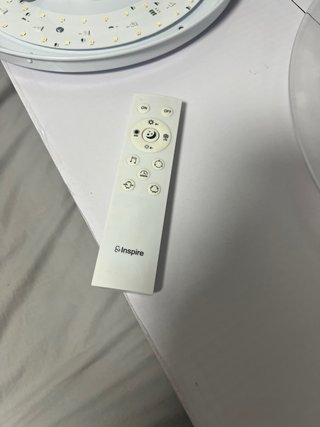 Lámpara Techo Circular con Altavoz