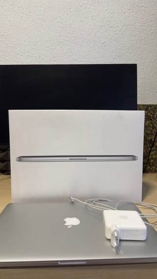 MacBook Pro 15.4" Retina (Mid 2014) - i7 / 16GB