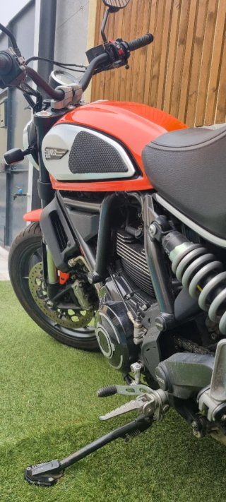 Ducati Scrambler Icon 800