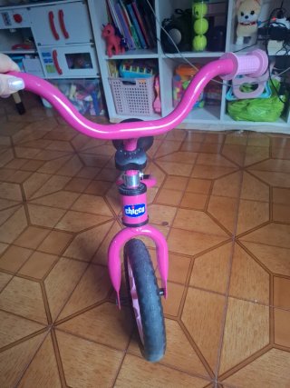 Bicicleta infantil Chicco Pink Arrow para niña