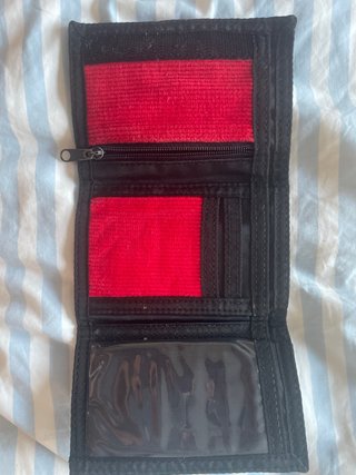 Cartera Quiksilver Roja Corduroy