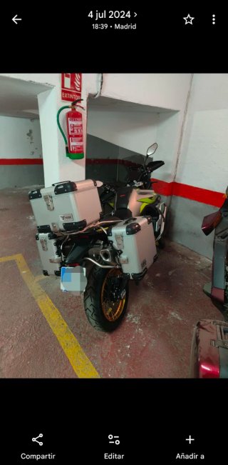 Voge 900 DSX verde lima