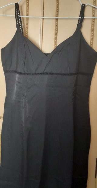 Vestido largo satinado negro