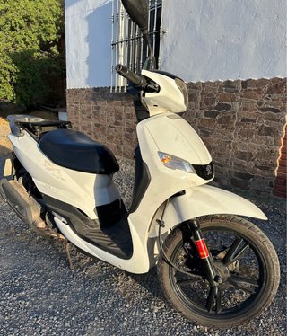 Peugeot Scooter Tweet 125