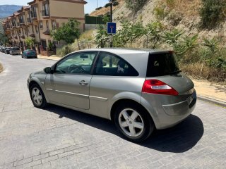 Renault Megane 1.6 16V Gris