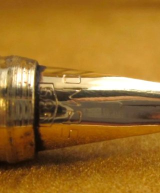Pluma estilográfica OMAS