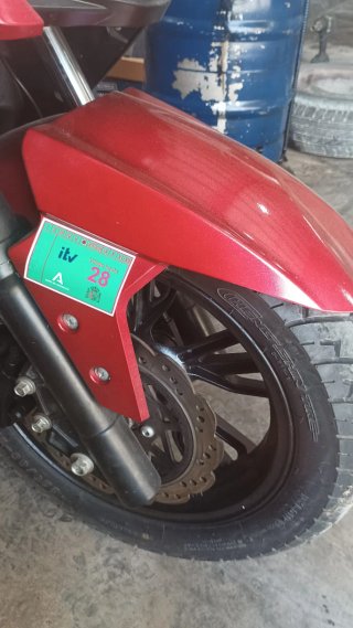 SYM GTS 125 Roja Scooter Automática