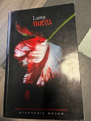 Crepúsculo y Luna nueva