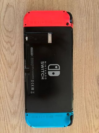 Nintendo Switch Azul y Rojo