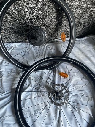 Ruedas Giant 700c con motor